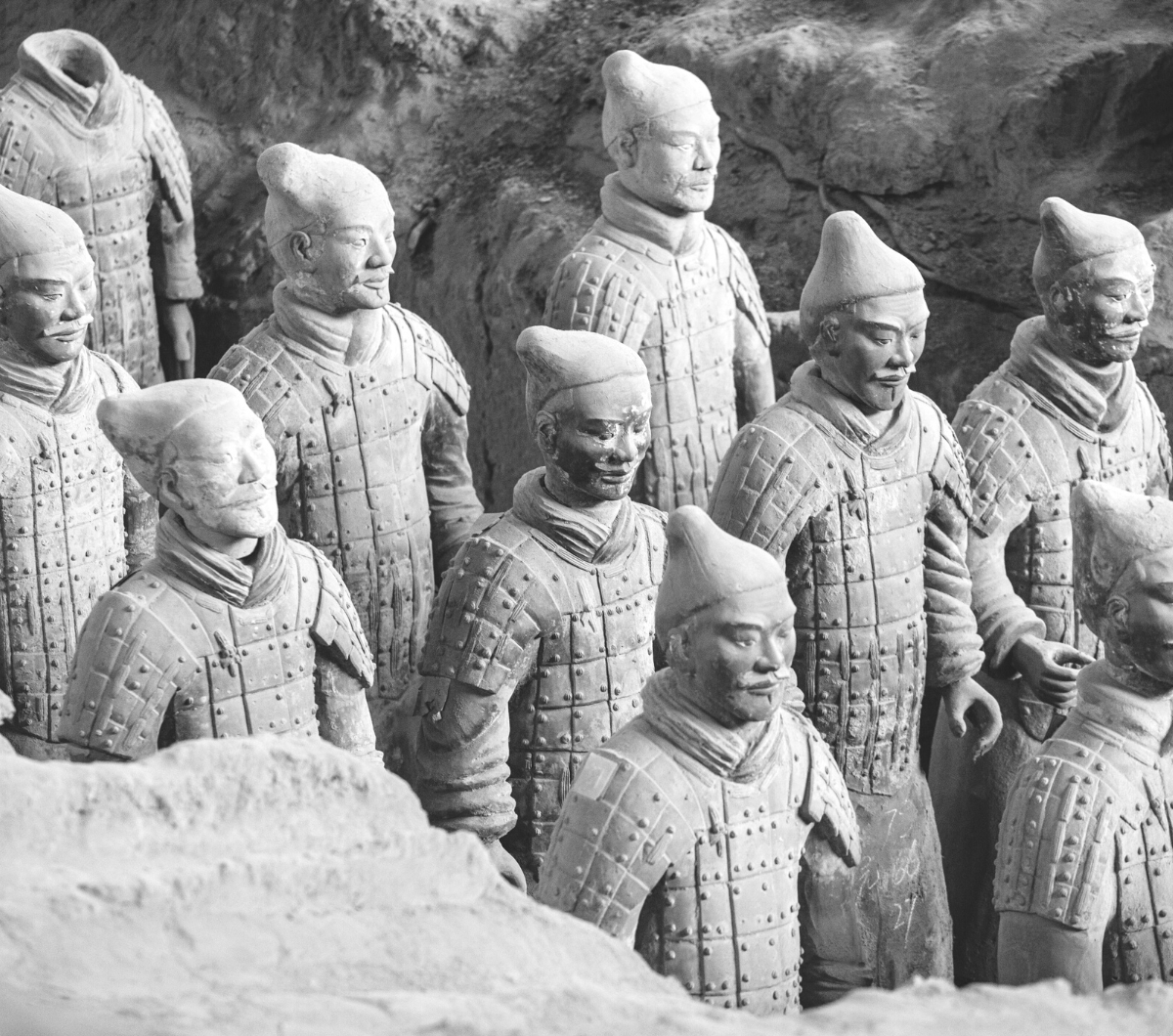 10 самых посещаемых могил в мире