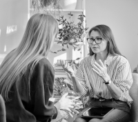 Ошибки при прощании с умершим: взгляд психолога на горе